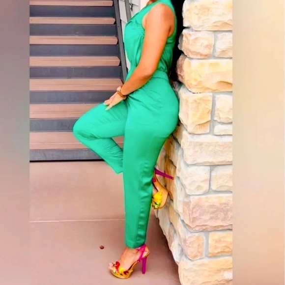 ARMANI EXCHANGE One Shoulder Jumpsuit Kelly Green Satin Silky Summer Size 0 - Picture 9 of 9